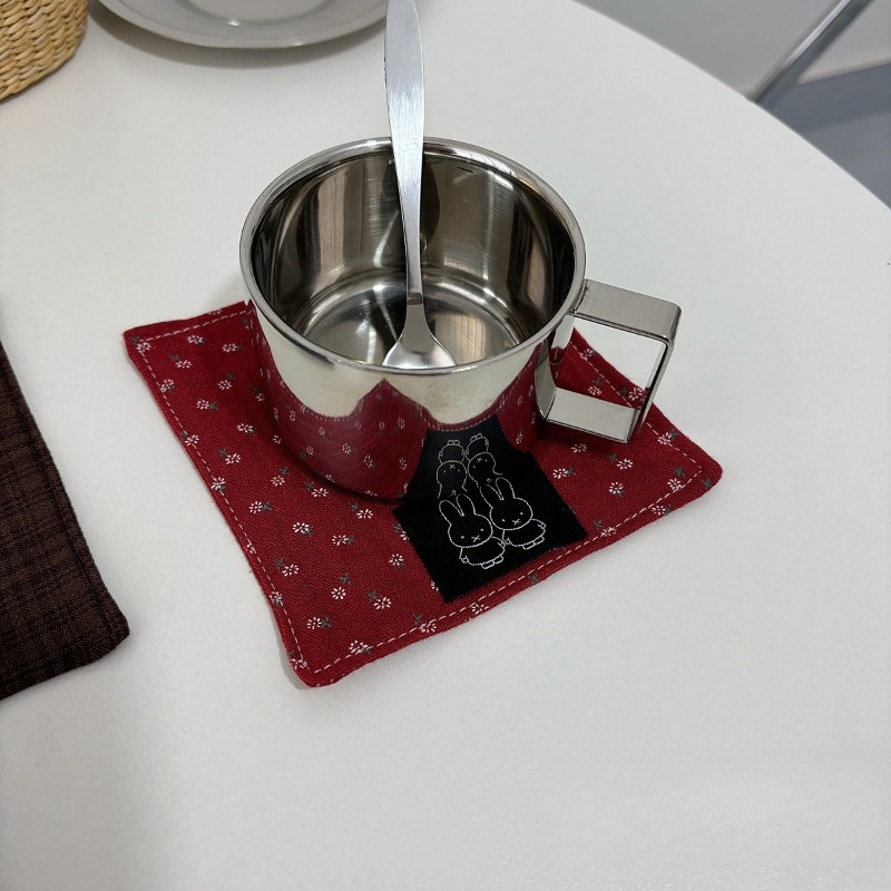 Urocze podkładki z serii Miffy – Coffee Tea Cup recenzja i cena